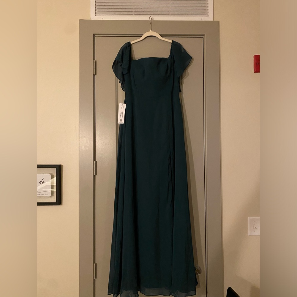 Azazie Sue Bridesmaid Dress - Pine sz 12